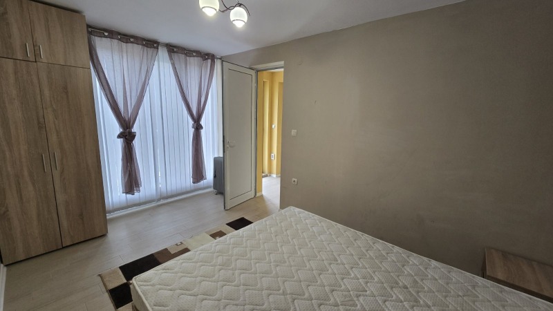 Дава под наем КЪЩА, с. Ябълково, област Кюстендил, снимка 8 - Къщи - 53524700