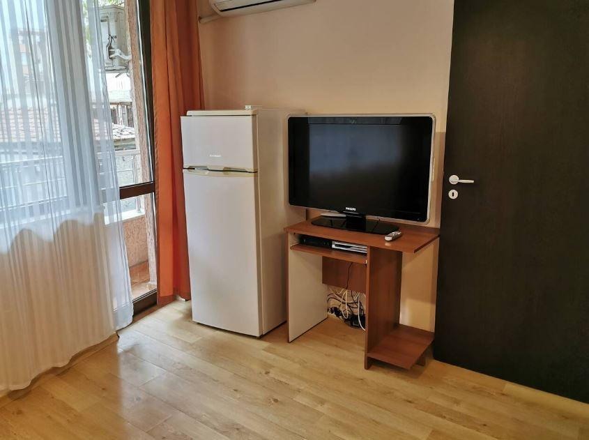 Дава под наем 2-СТАЕН, гр. Варна, Колхозен пазар, снимка 2 - Апартаменти - 53619565