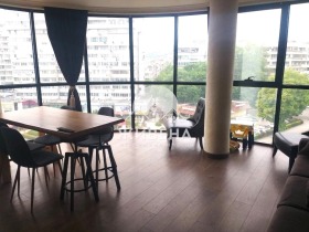 1 chambre Zimno kino Trakiya, Varna 1