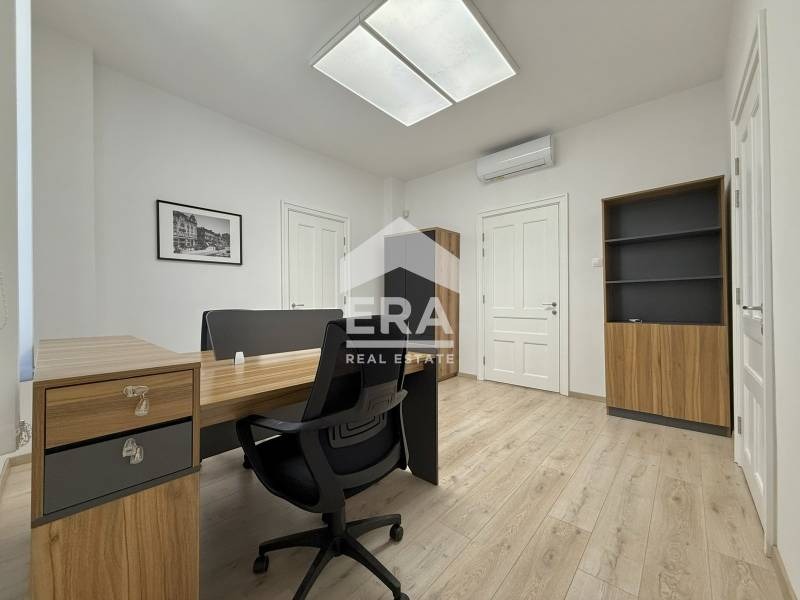 Дава под наем ОФИС, гр. София, Център, снимка 14 - Офиси - 52075075