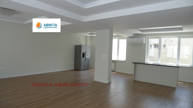 Te huur  Kantoor Sofia , Tsentar , 161 m² | 90867593 - afbeelding [2]