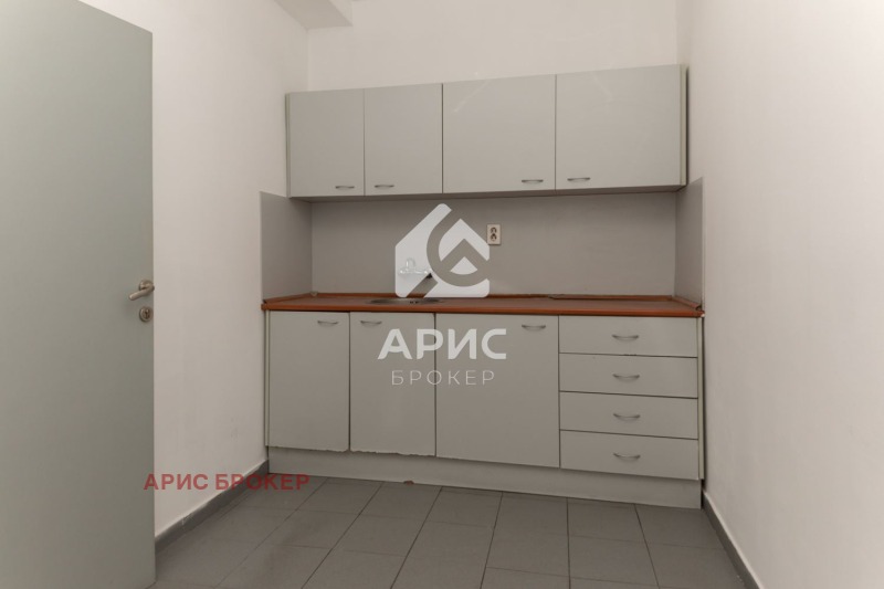 Te huur  Kantoor Plovdiv , Tsentar , 641 m² | 72460763 - afbeelding [10]