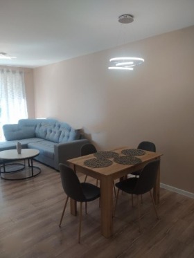 1 quarto Trakiia, Plovdiv 2
