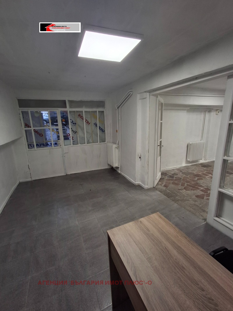 Дава под наем СКЛАД, гр. София, Медицинска академия, снимка 8 - Складове - 52804622