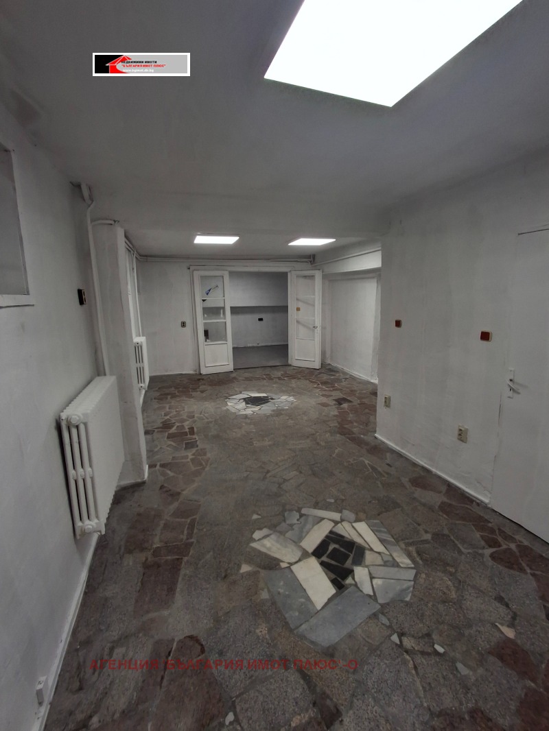 Дава под наем СКЛАД, гр. София, Медицинска академия, снимка 7 - Складове - 52804622