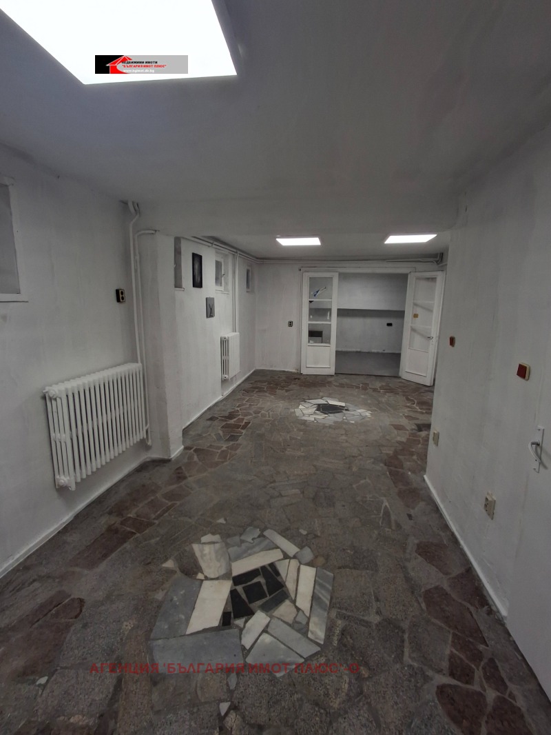 Дава под наем СКЛАД, гр. София, Медицинска академия, снимка 6 - Складове - 52804622