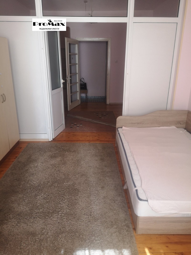 Kiadó  1 hálószoba Sofia , Geo Milev , 60 négyzetméter | 24305469