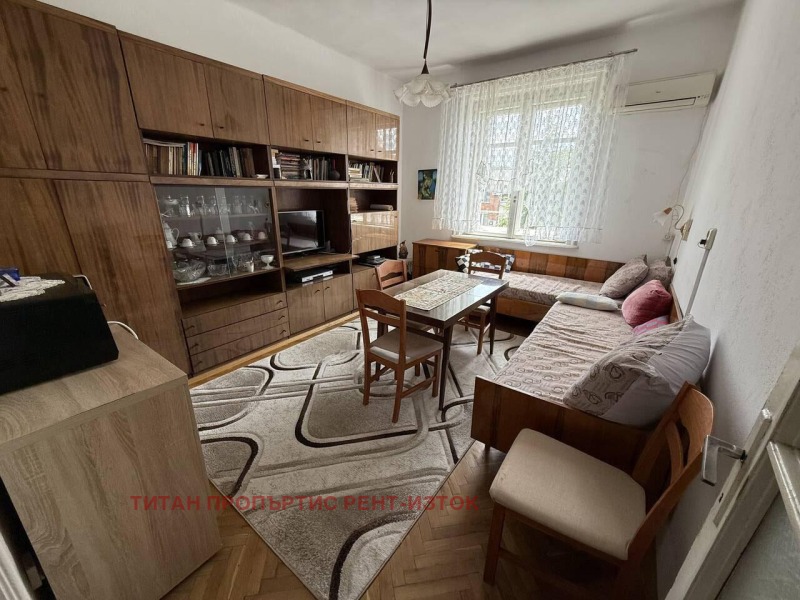 Дава под наем 3-СТАЕН, гр. Бургас, Център, снимка 2 - Апартаменти - 51588240