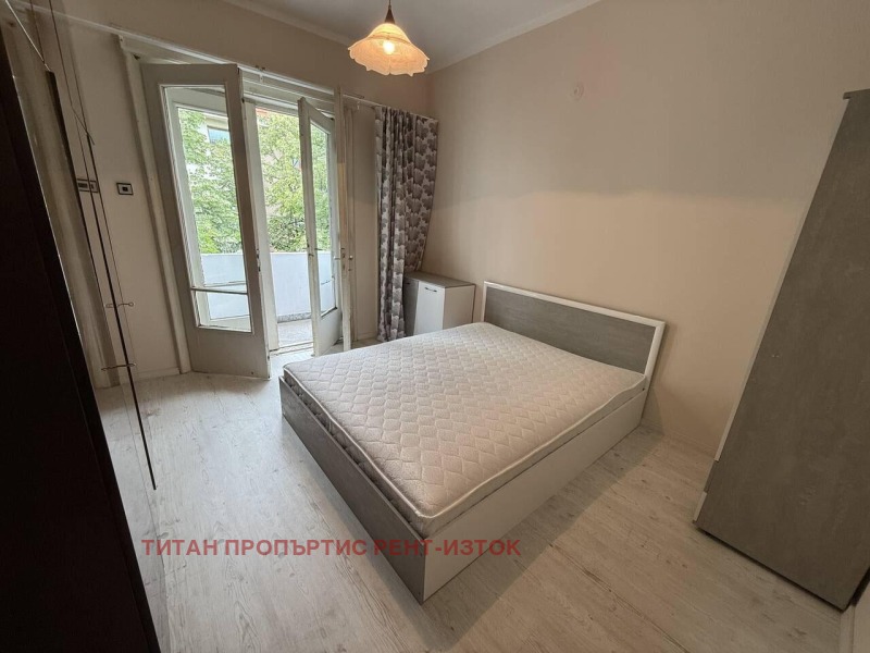 Дава под наем 3-СТАЕН, гр. Бургас, Център