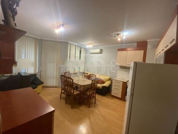 Do wynajęcia  2 sypialnie Warna , Konfuto , 87 mkw | 42988977