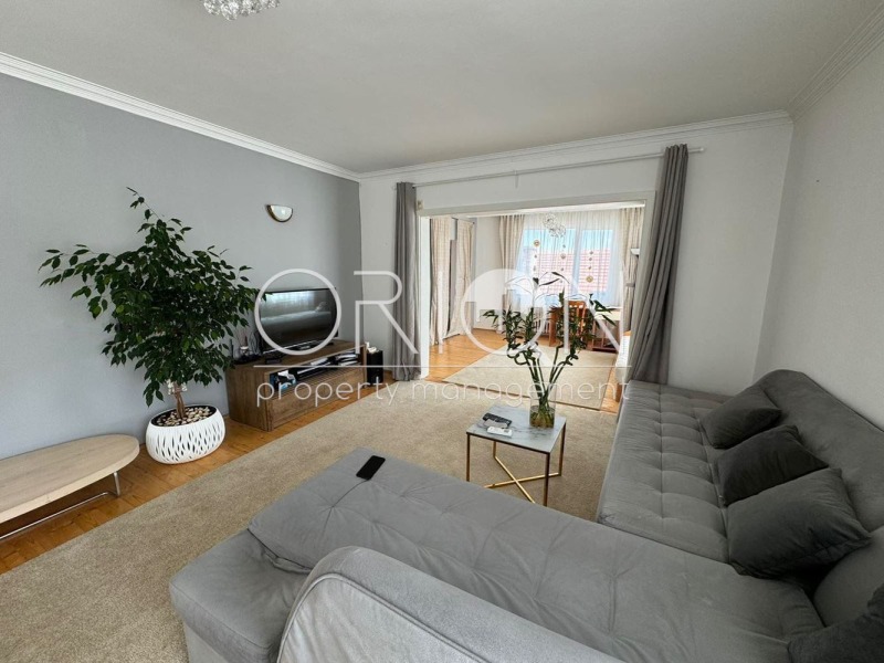 A louer  2 chambres Sofia , Dragalevtsi , 130 m² | 13808514