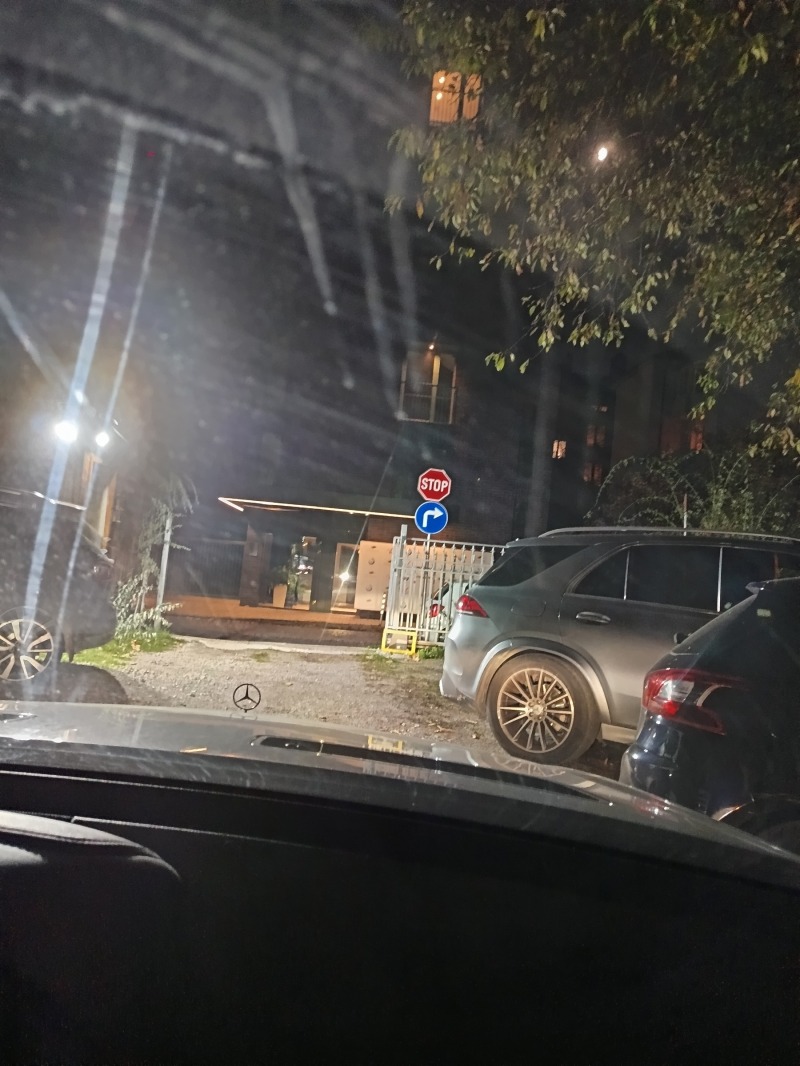 Дава под наем ГАРАЖ, ПАРКОМЯСТО, гр. София, Център, снимка 6 - Гаражи и паркоместа - 53046587