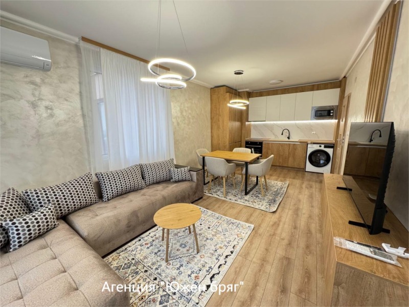 Дава под наем 3-СТАЕН, гр. Шумен, Пазара