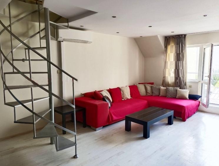 Дава под наем  4-стаен град София , Център , 132 кв.м | 85761998