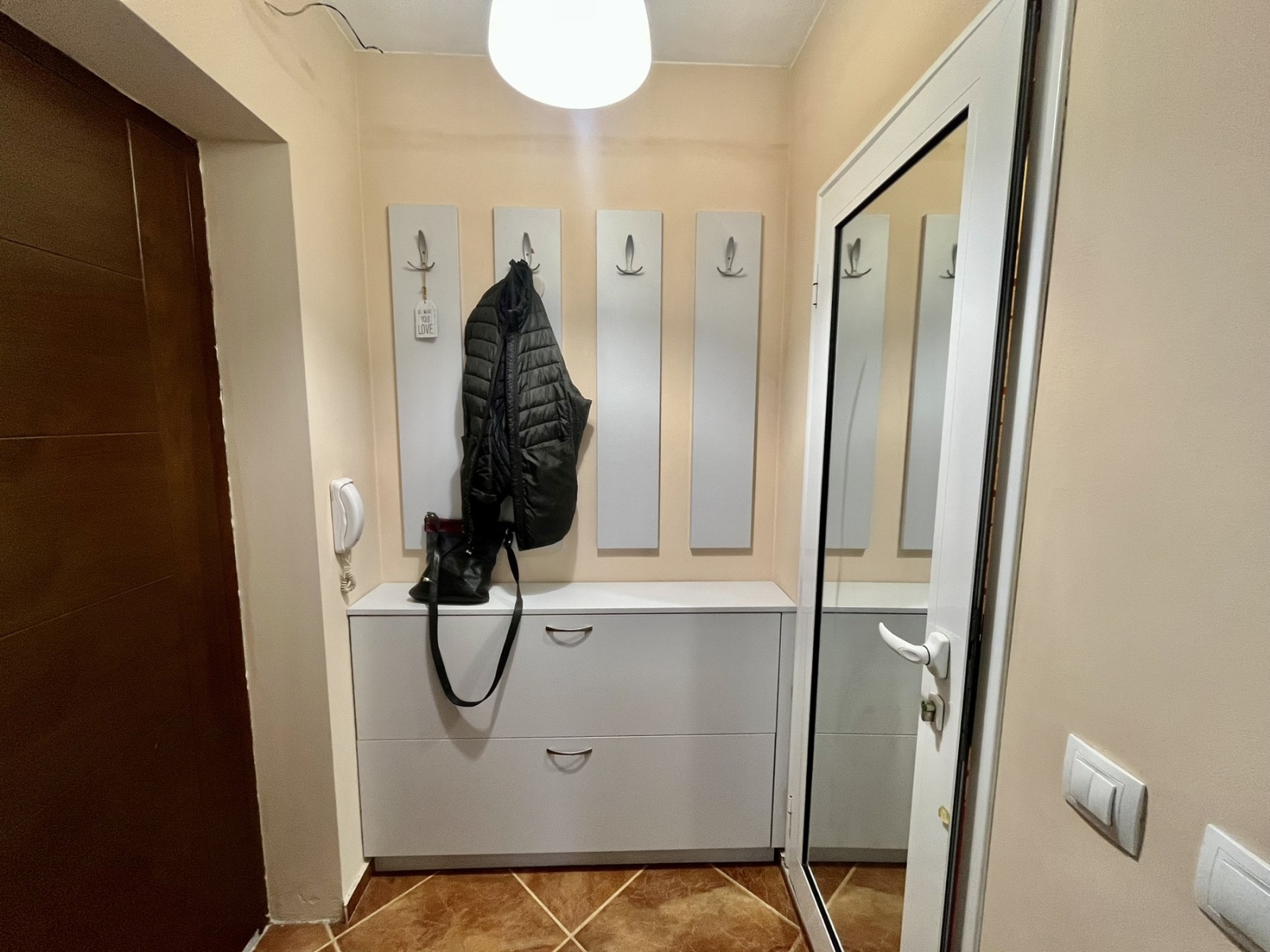 Дава под наем 2-СТАЕН, гр. София, Витоша, снимка 5 - Апартаменти - 54385319