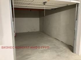 ГАРАЖ, ПАРКОМЯСТО, 30 m2