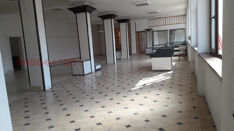 Дава под наем БИЗНЕС ИМОТ, гр. Смолян, Стар център, снимка 12 - Други - 52784471