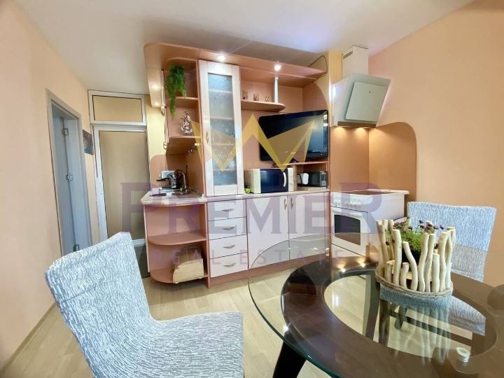 Vuokrattavana  1 makuuhuone Varna , Tšajka , 90 neliömetriä | 73453956