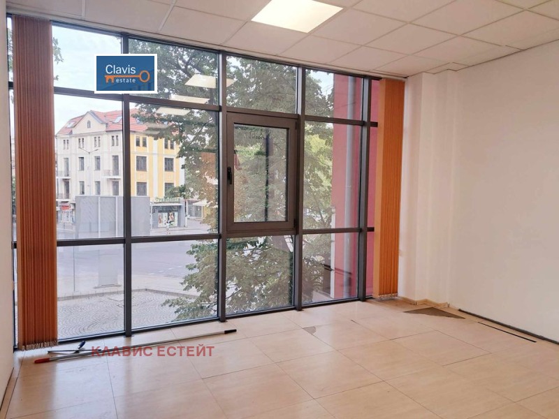 Da affittare  Ufficio Plovdiv , Tsentar , 210 mq | 47056535 - Immagine [4]