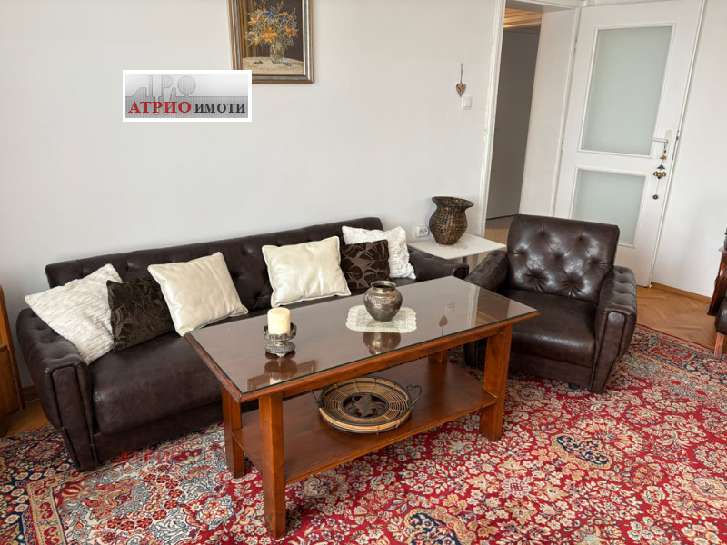 Дава под наем 3-СТАЕН, гр. София, Изток