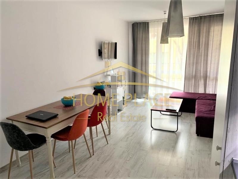 Дава под нем  2-стаен, град Варна, Цветен квартал •  400 € • ID 74929057 — holmes.bg - [1] 