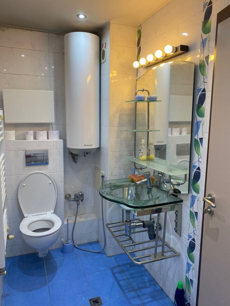 Дава под нем  3-стаен, град София, Лозенец •  990 EUR • ID 85096502 — holmes.bg - [1] 