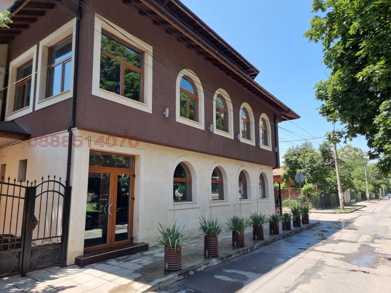 Te huur  Opslag Sofia , Suchata reka , 300 m² | 77249562