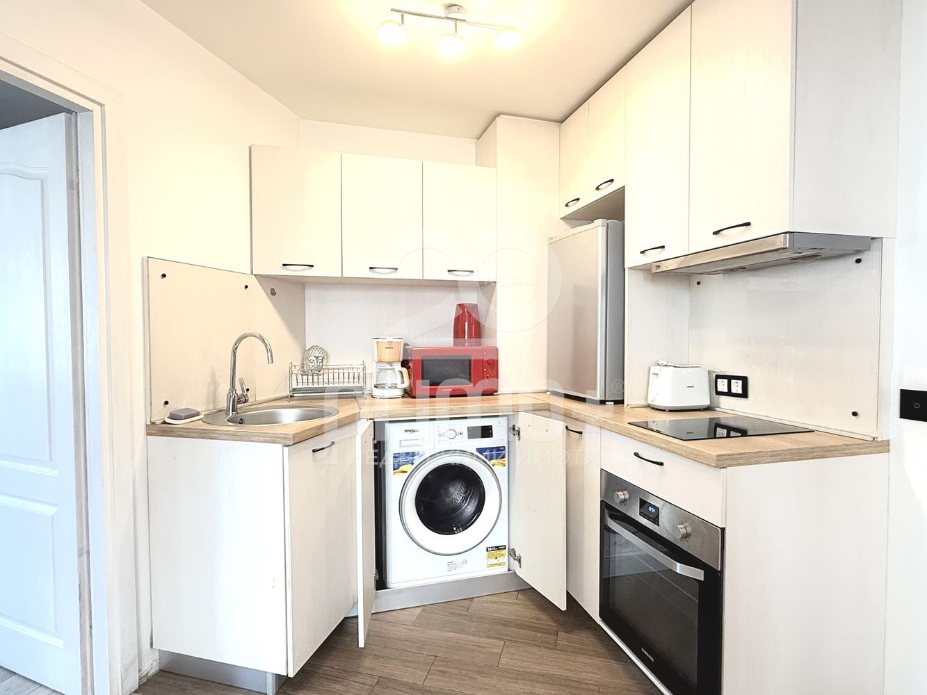 Дава под наем 3-СТАЕН, гр. София, Център, снимка 3 - Апартаменти - 54186772