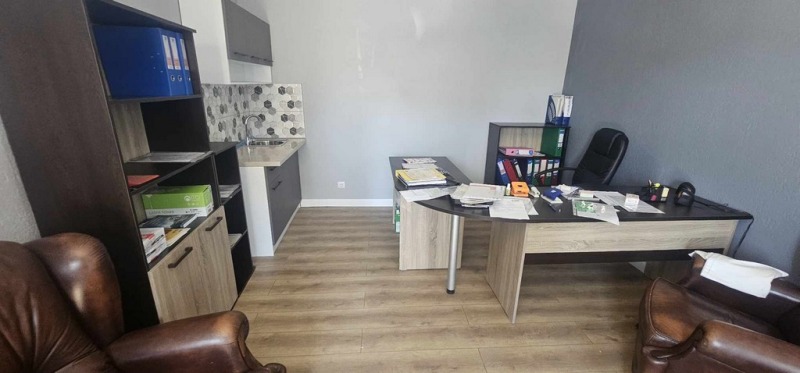 K pronájmu  Kancelář Kardžali , Promišlena zona - B , 30 m2 | 89669801 - obraz [2]