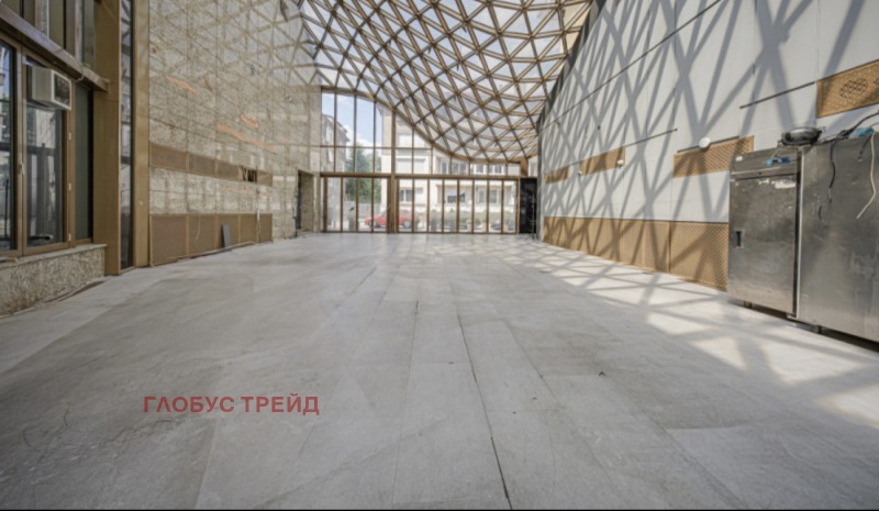 Te huur  Bar; Koffiebar Sofia , Tsentar , 903 m² | 47612196