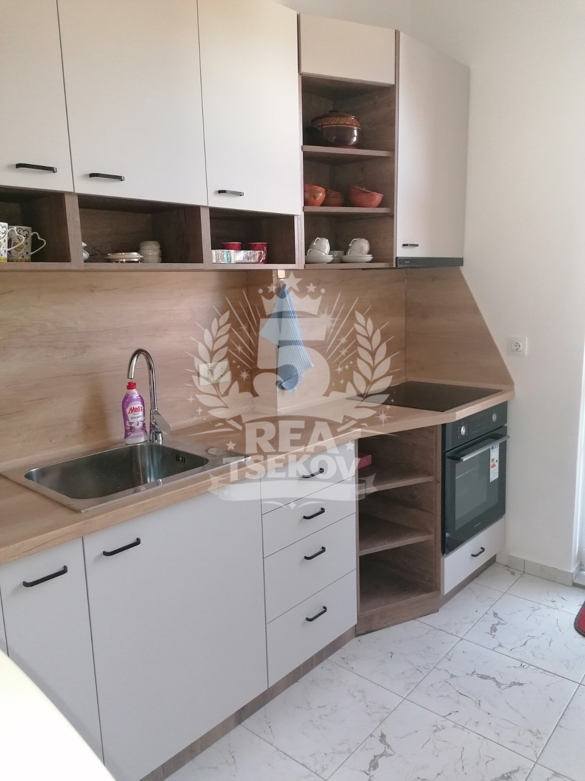 Дава под наем 2-СТАЕН, гр. София, Център, снимка 3 - Апартаменти - 53683037