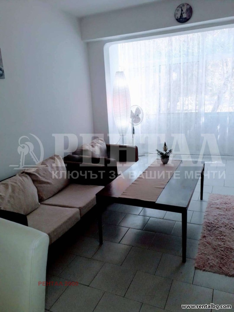 Para alugar  1 quarto Plovdiv , Hristo Smirnenski , 50 m² | 51312697