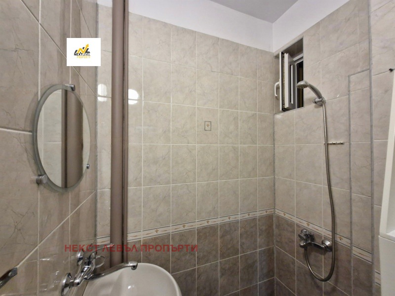 Дава под наем 3-СТАЕН, гр. София, Лагера, снимка 11 - Апартаменти - 53620926