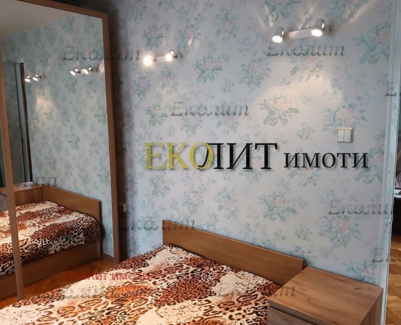 Дава под наем 4-СТАЕН, гр. София, Център, снимка 5 - Апартаменти - 53172329