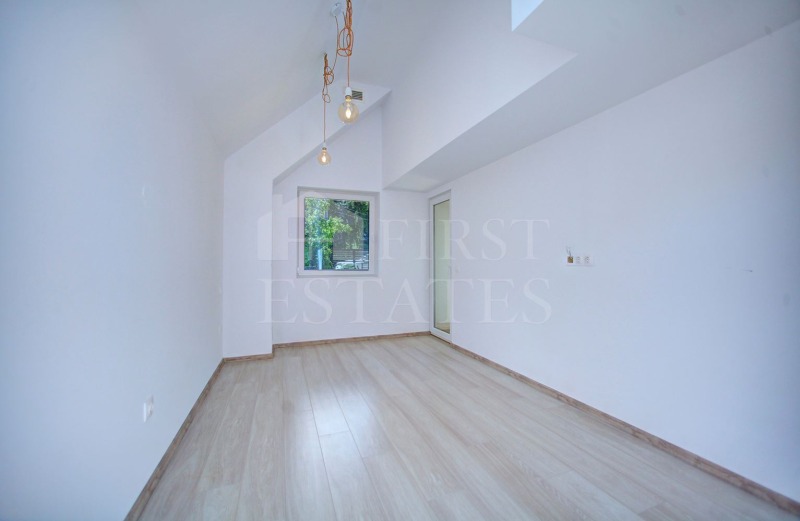 Kiadó  Ház Sofia , Dragalevci , 270 négyzetméter | 80918152 - kép [9]