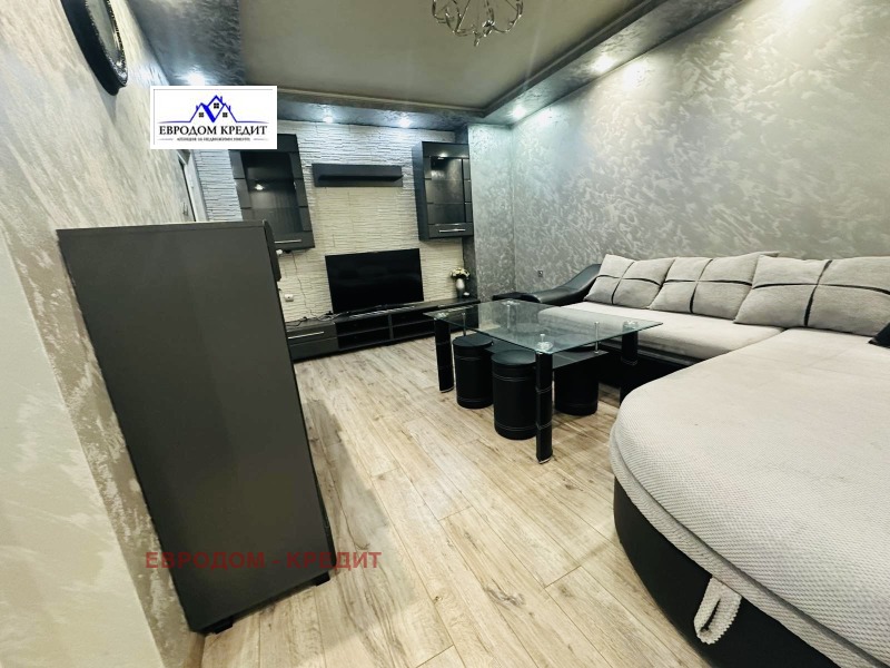 K pronájmu  2 ložnice Stara Zagora , Centar , 64 m2 | 70606109 - obraz [3]