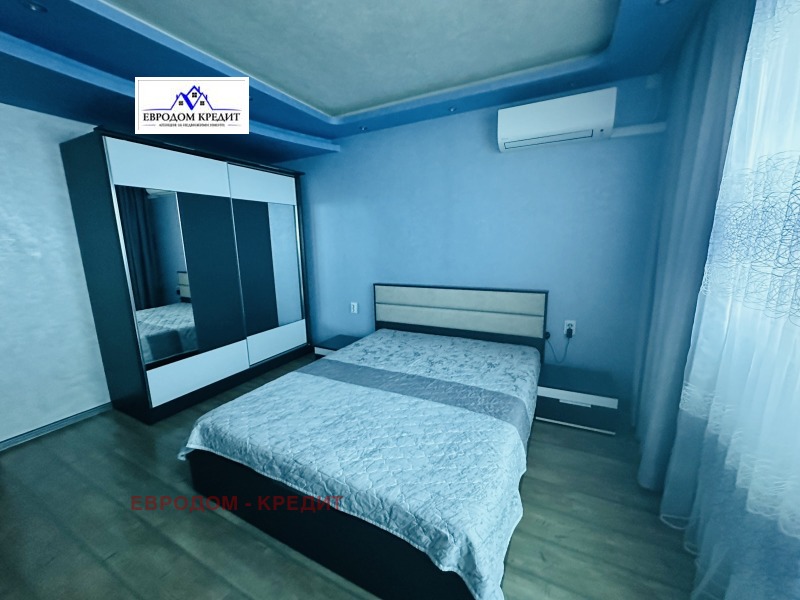 K pronájmu  2 ložnice Stara Zagora , Centar , 64 m2 | 70606109 - obraz [12]