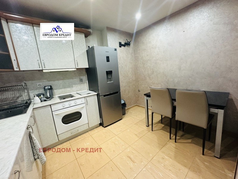 K pronájmu  2 ložnice Stara Zagora , Centar , 64 m2 | 70606109 - obraz [8]