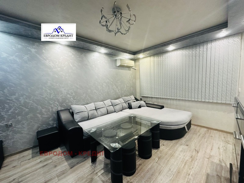 K pronájmu  2 ložnice Stara Zagora , Centar , 64 m2 | 70606109 - obraz [2]
