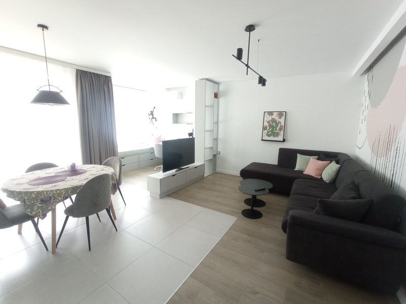 Para alugar  1 quarto Plovdiv , Zapaden , 90 m² | 35678522