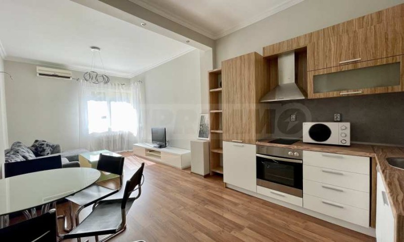 Zu vermieten  2 Schlafzimmer Sofia , Zentar , 70 qm | 20672044