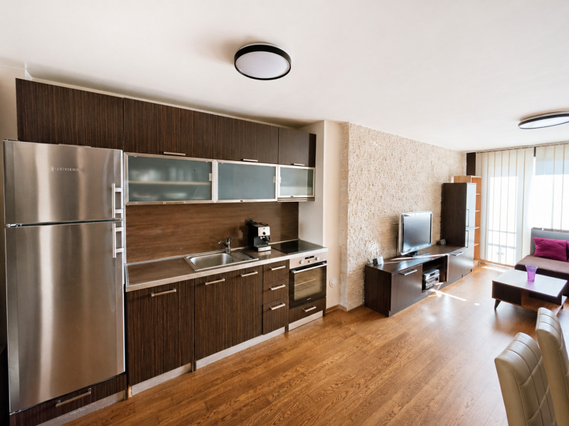 Дава под Наем 2-СТАЕН в град Пловдив, Каменица 1 - 65 кв.м / 490 € » 958.36 лв., 21 ВЕК