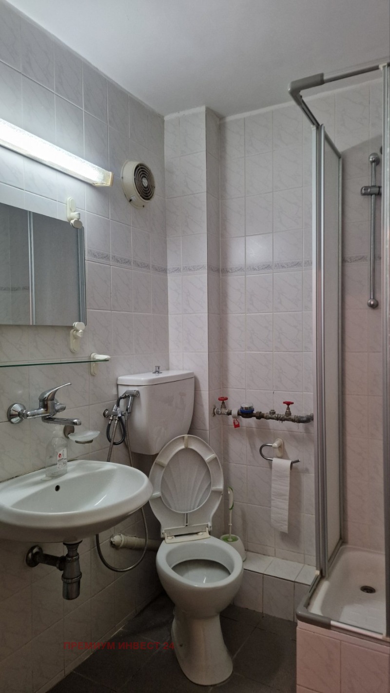 Издаје се  1 спаваћа соба Пловдив , Центар , 64 м2 | 60730795 - слика [8]