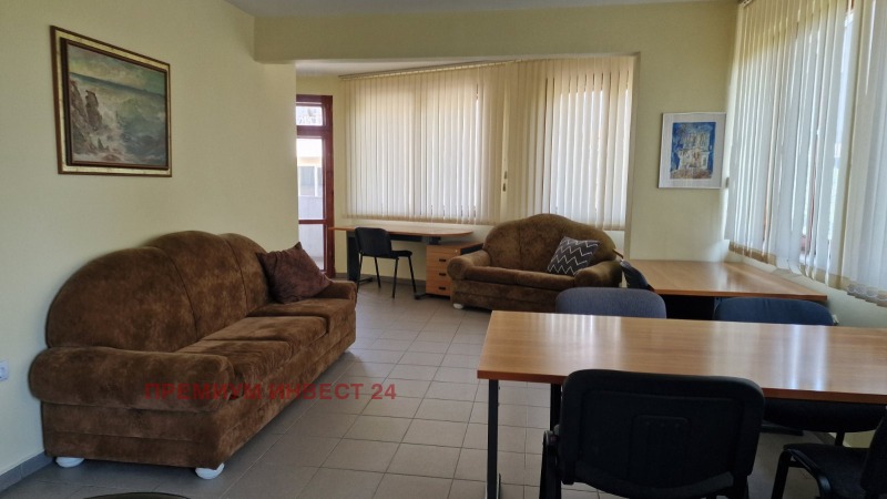 Издаје се  1 спаваћа соба Пловдив , Центар , 64 м2 | 60730795