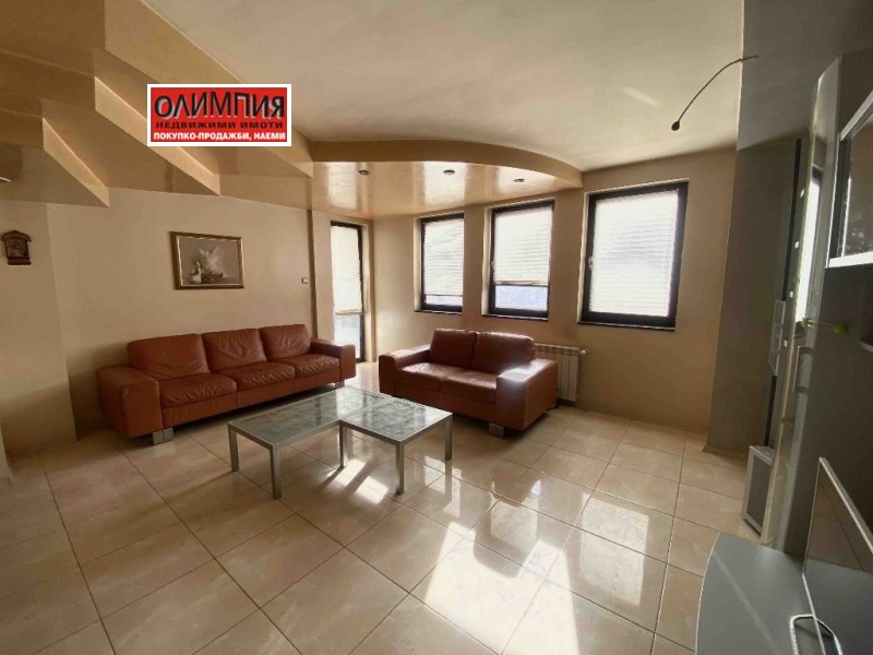 Под наем 3-СТАЕН, град Плевен, Идеален център • 500 € / 977.91 лв. • 95500579 1