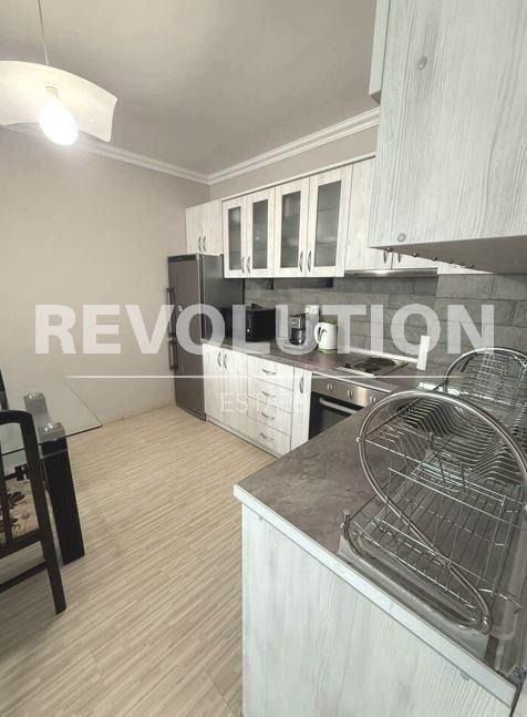 Дава под наем 2-СТАЕН, гр. Варна, м-т Ален мак, снимка 3 - Апартаменти - 52445541