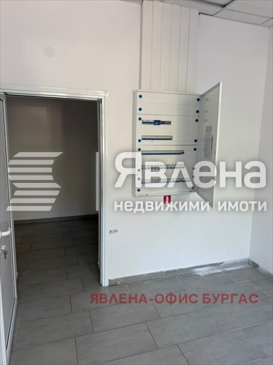 Дава под наем МАГАЗИН, гр. Бургас, Център, снимка 5 - Магазини - 55839001