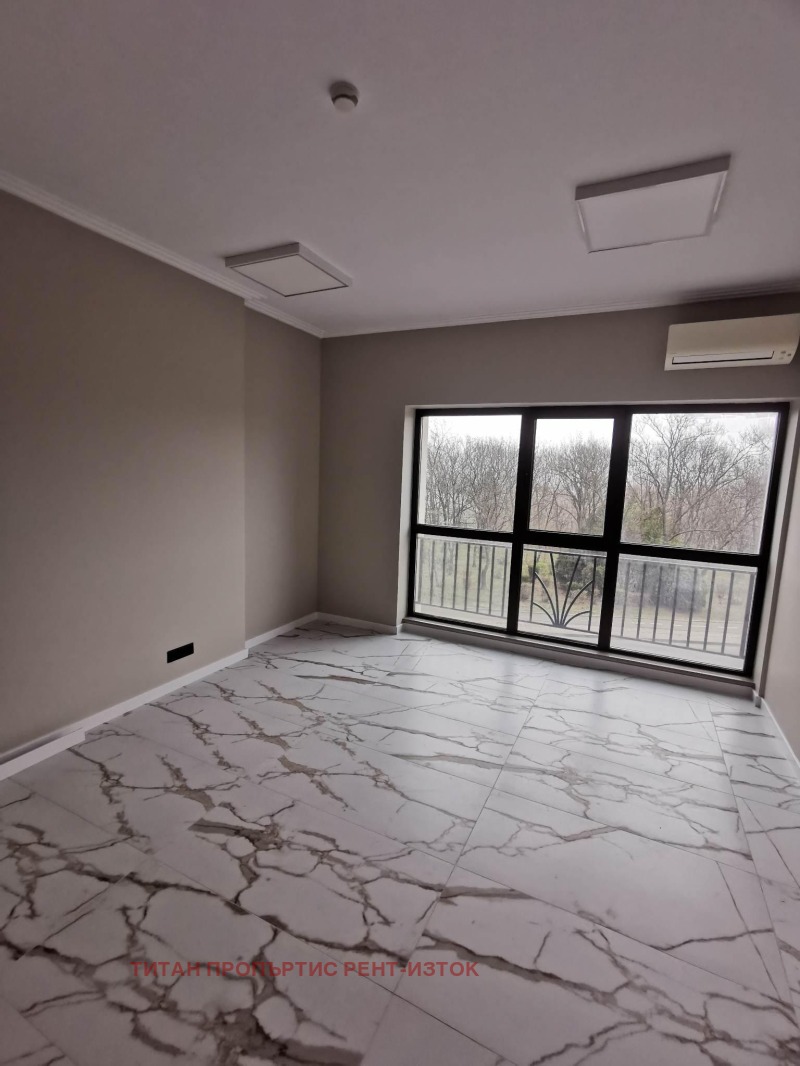 Дава под наем ОФИС, гр. Бургас, Зорница