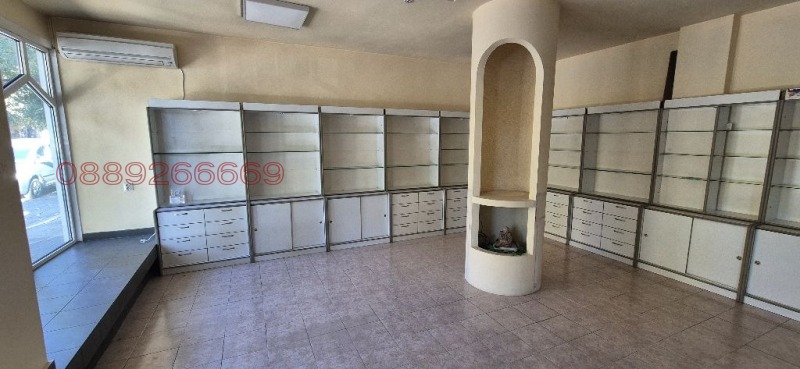 Дава под наем МАГАЗИН, гр. Горна Оряховица, област Велико Търново, снимка 3 - Магазини - 52783601