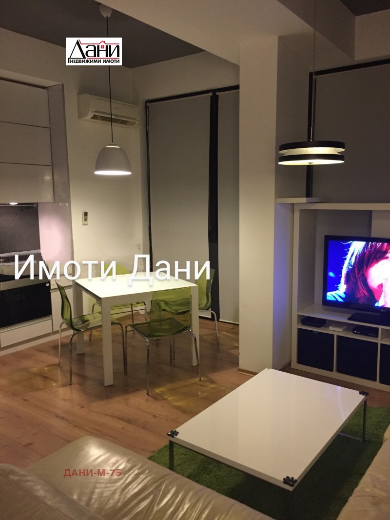 En renta  1 dormitorio Shumen , Tombul dzhamiya , 65 metros cuadrados | 40244321